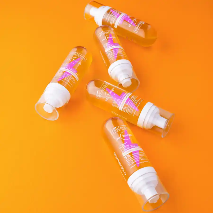 imagen bruma facial iluminadora bielenda recharge bodegon