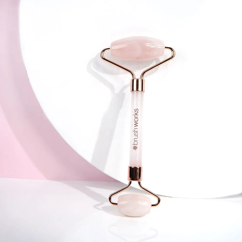 foto rodillo de cuarzo rosa y gua sha brushworks 2